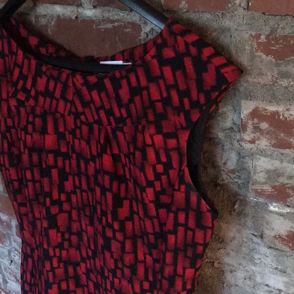 Dress - Picture 2 of 4